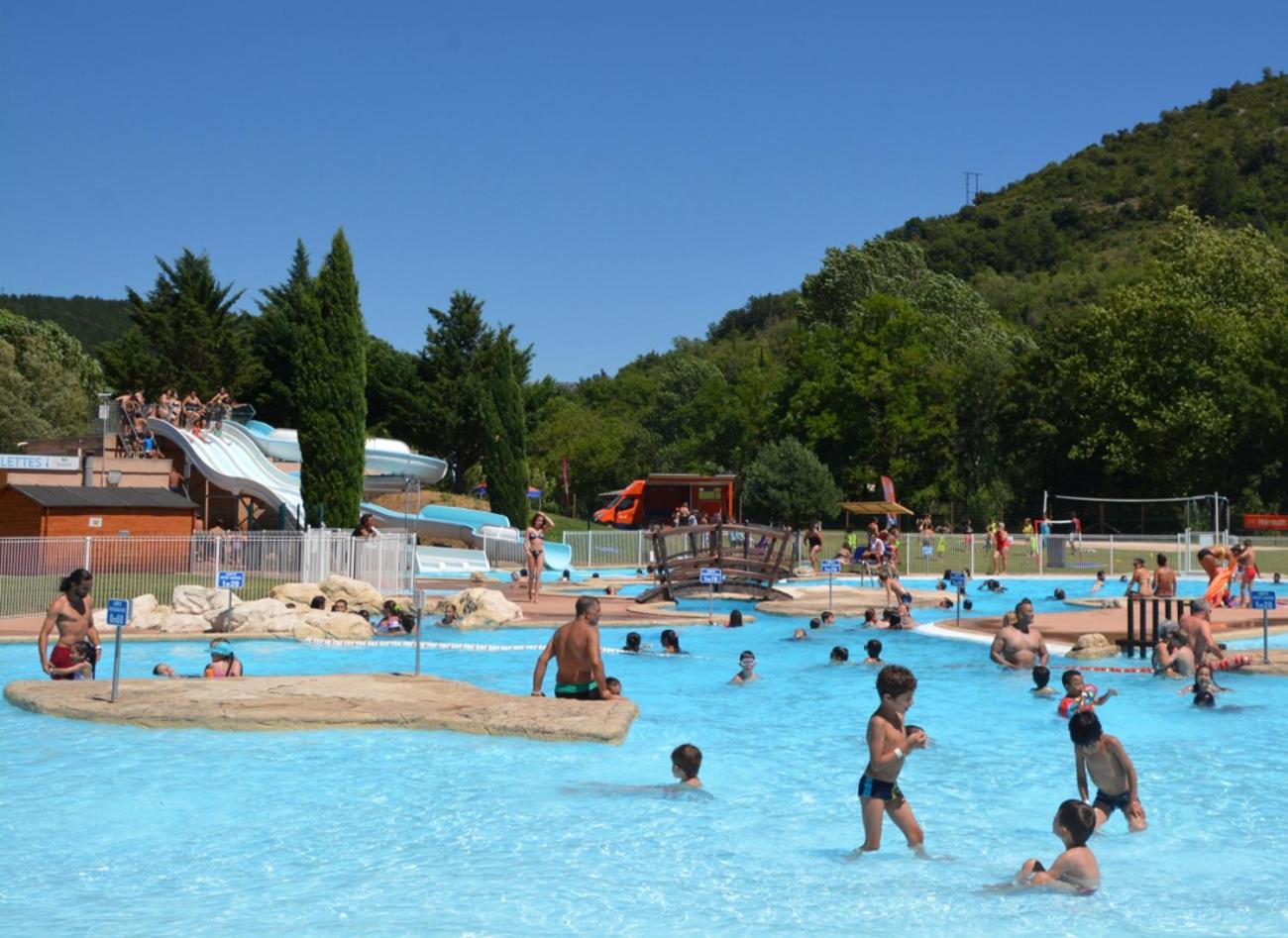 Le Mas Du Figuier, Maison De Vacances Le Bousquet-d'Orb Esterno foto